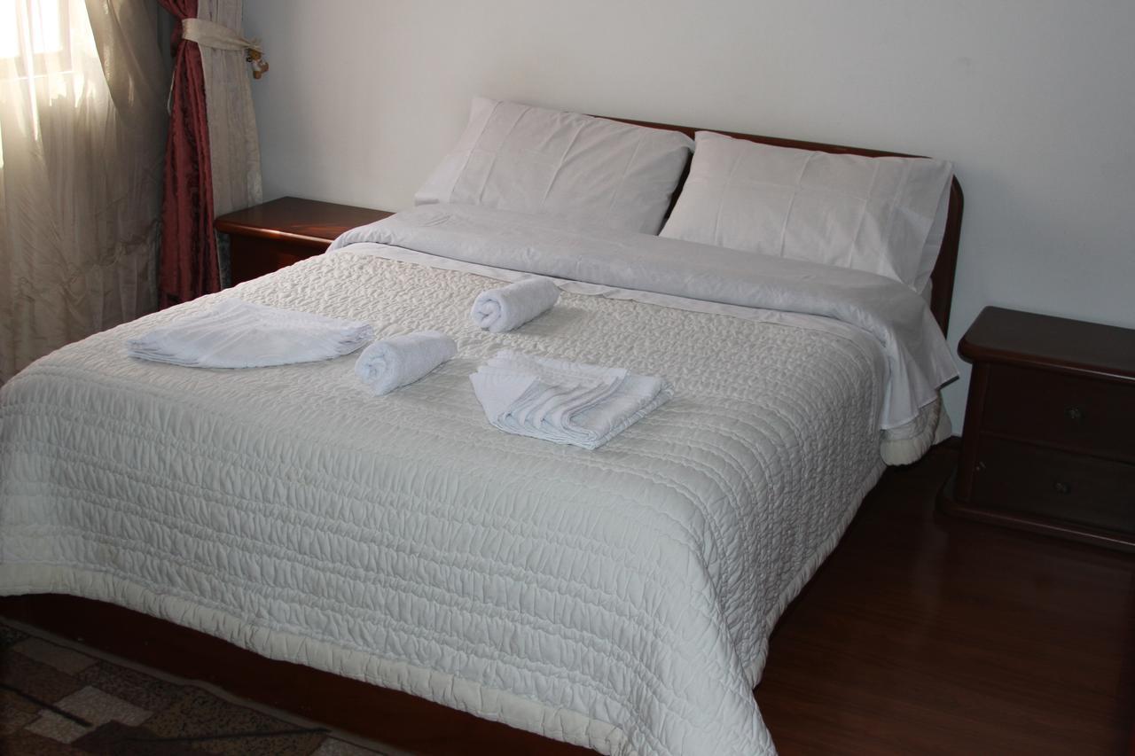 Bed and Breakfast D'Lujo Богота Экстерьер фото